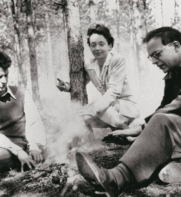 爱情作家杜拉斯:66岁迷倒28岁小伙,身材矮小却有童话般初恋_李云泰