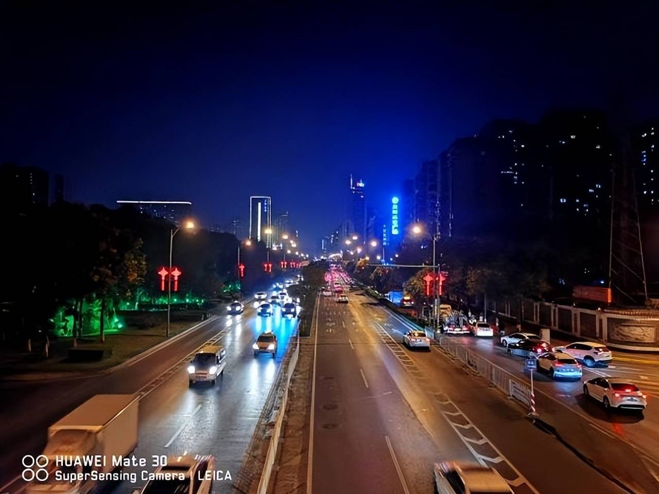 oled环幕屏 麒麟990 5g 准新机,华为老当益壮_mate_pro_手机