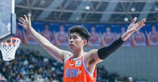 cba季后赛动态陈国豪回揭阳坎贝奇罚款5000邹阳回清华深造