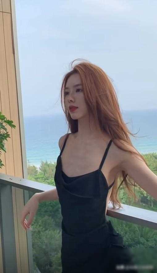 孙一宁独特之美:平凡身材散发不凡光芒,魅力难挡