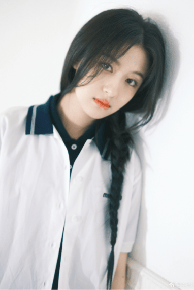 原创李兰迪学院风穿搭温柔又清纯少女感十足