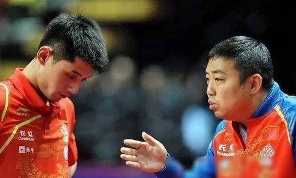 原创敬业的张继科犀利点评学员动作规范网友赞叹学费价值体现