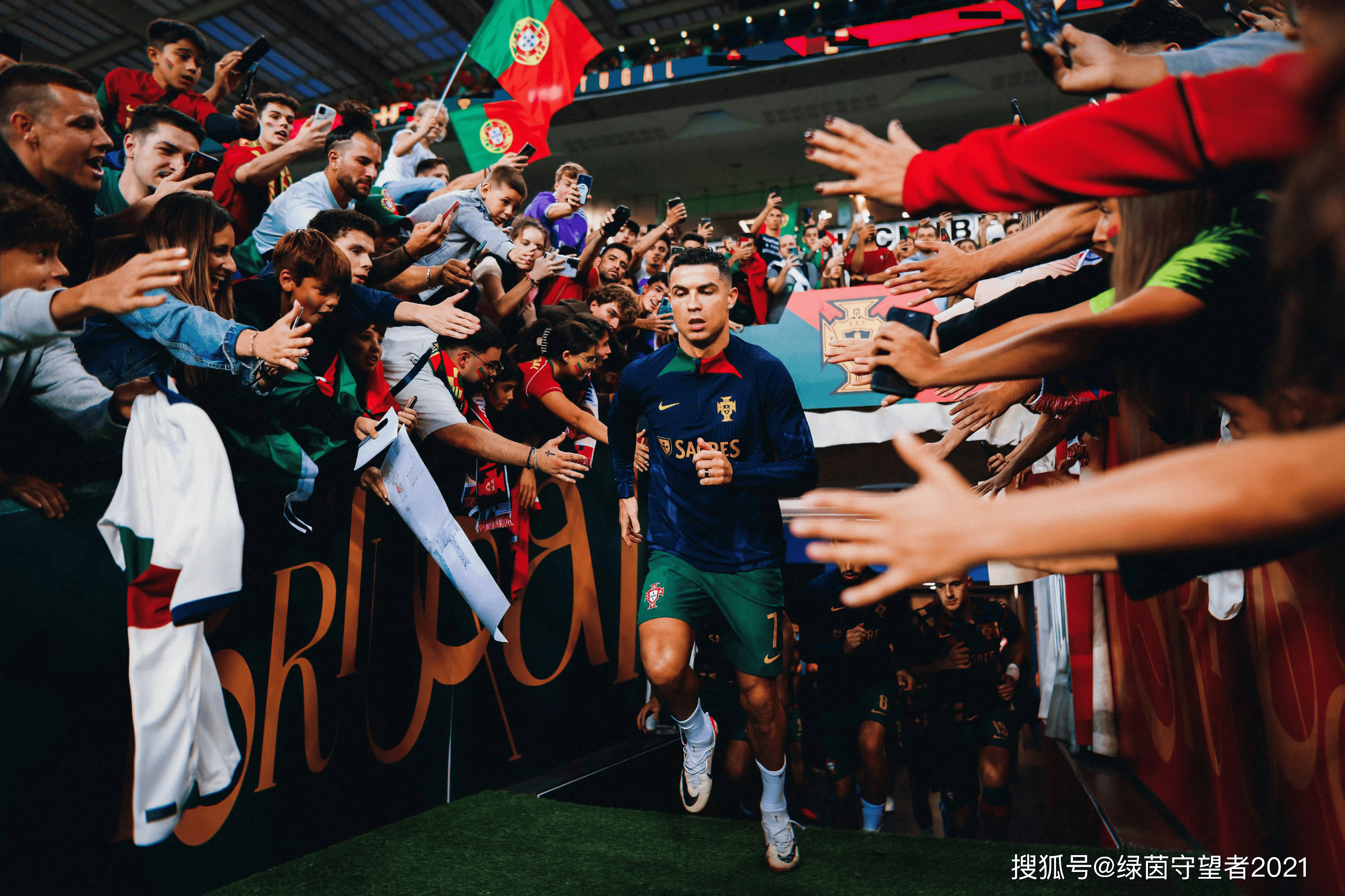 原创c罗没能成为历史级原因户口本不行球感不行巨婴心态