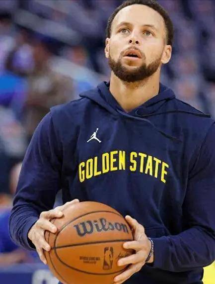 原创勇士一夜倒塌真正的罪魁祸首就是斯蒂芬库里