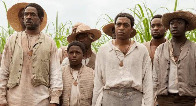 1718世纪新英格兰的劳动人口增长经历了哪些阶段