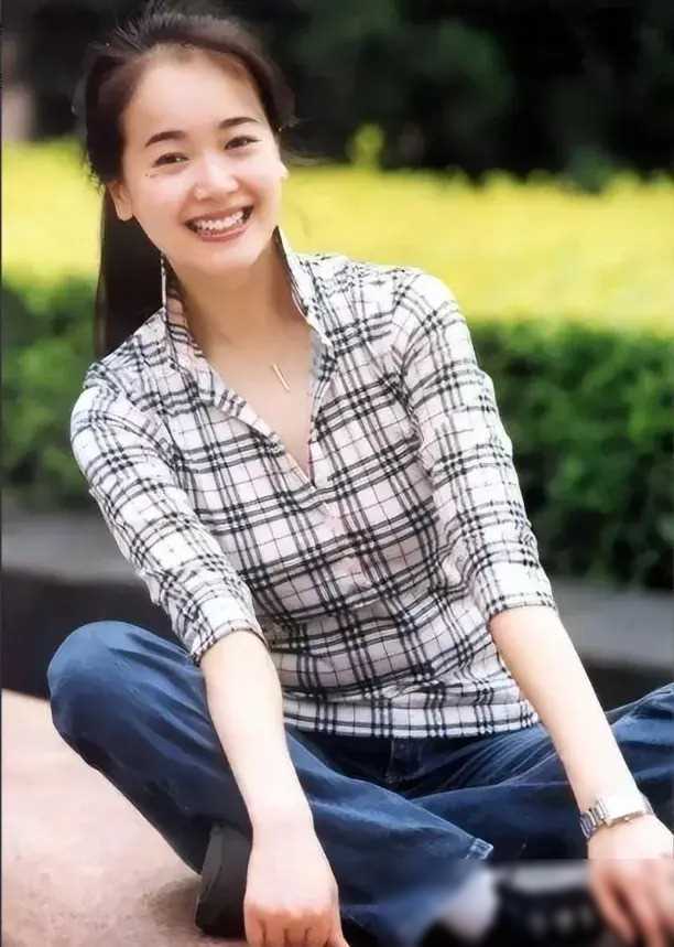 绯闻不断的前风流成性女星左小青身材依旧吸睛