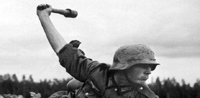 二战中的奇葩手榴弹,有的靠推有的靠磕,投掷者比敌人还要害怕_手雷