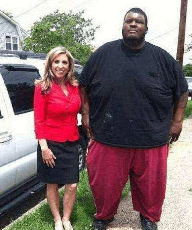 一年后意外离世,妻继承千万遗产却未再婚_亚伯勒_运动_妻子