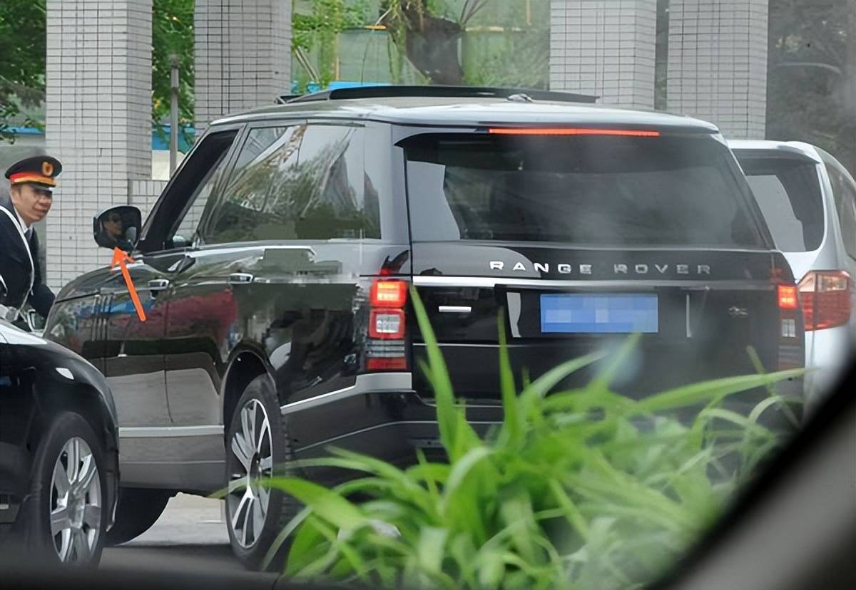 张嘉译的座驾曝光,没想到,低调内敛的老男人,座驾却如此狂野_搜狐汽车