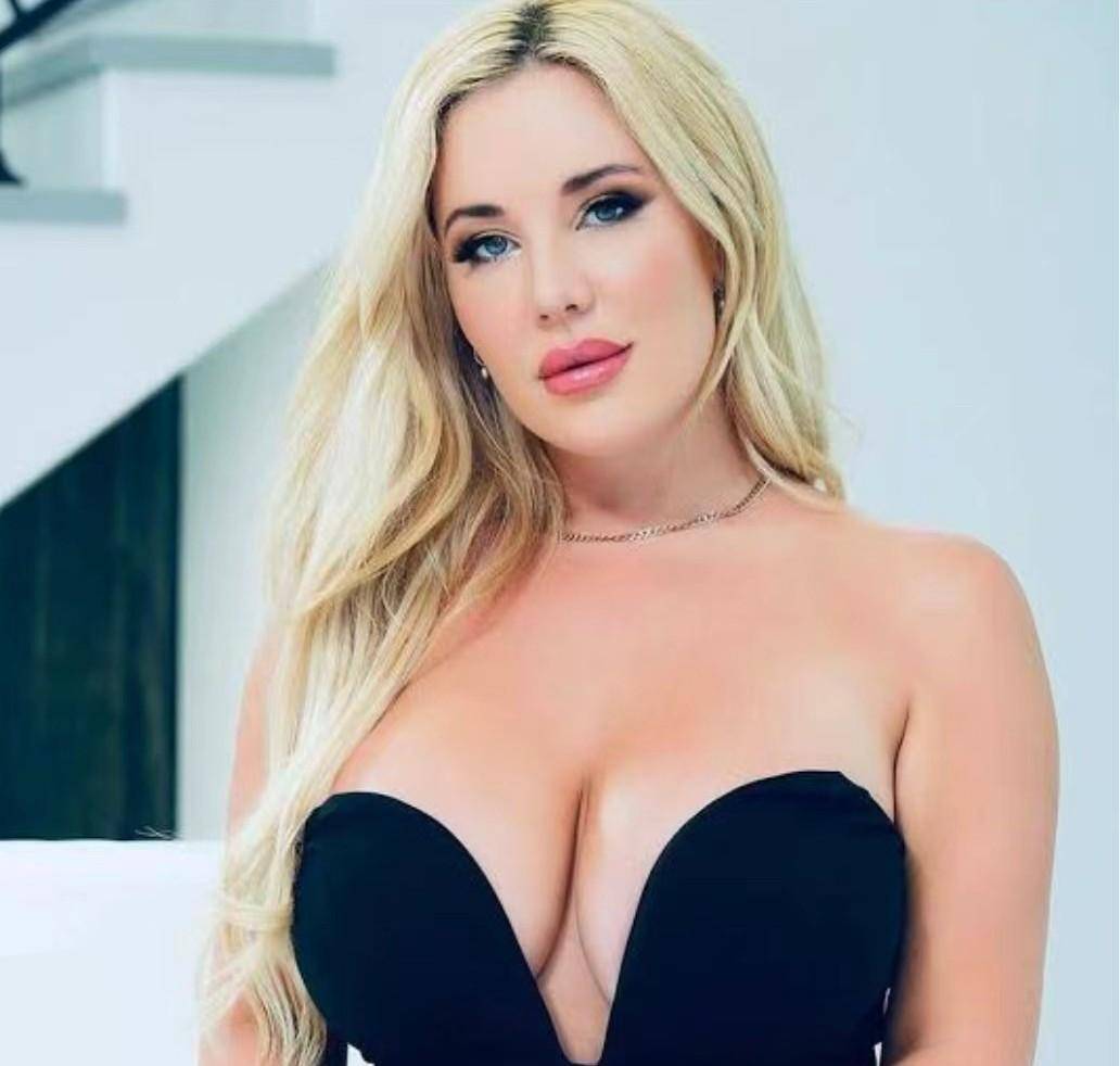 原创大战在即瑞安加西亚突然宣布订婚妻子拍过100多部成人电影