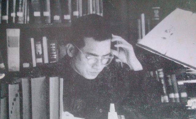 陈景润之子陈由伟高中学文大学数学系归来有脸给我爸扫墓了