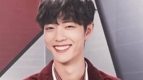 原创黑肖战的人能排到法国吗