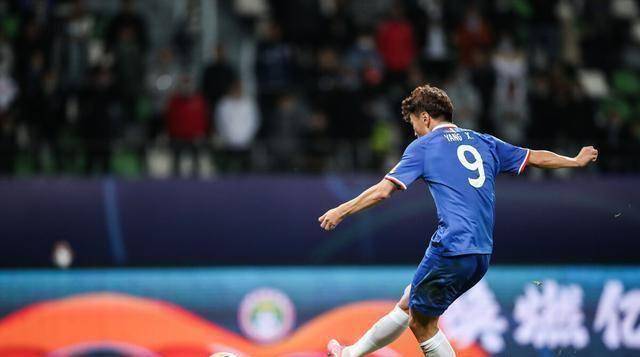 申花当红国脚加时赛遭弃用,全场低迷疑似惹恼崔康熙_杨旭_柏佳骏_比赛