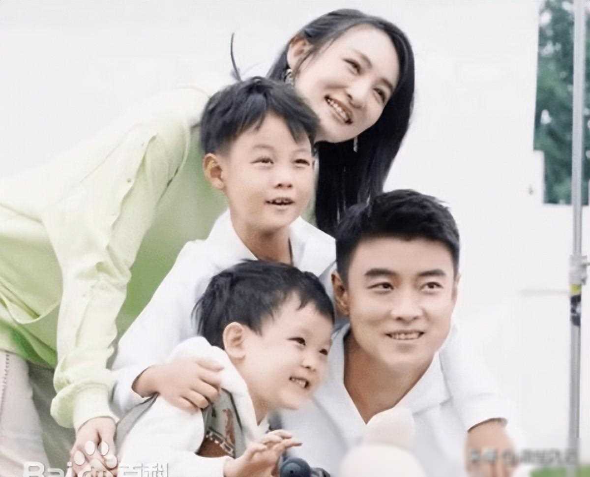 国乒有哪些球员及教练结婚早并育有二孩梁靖昆在列