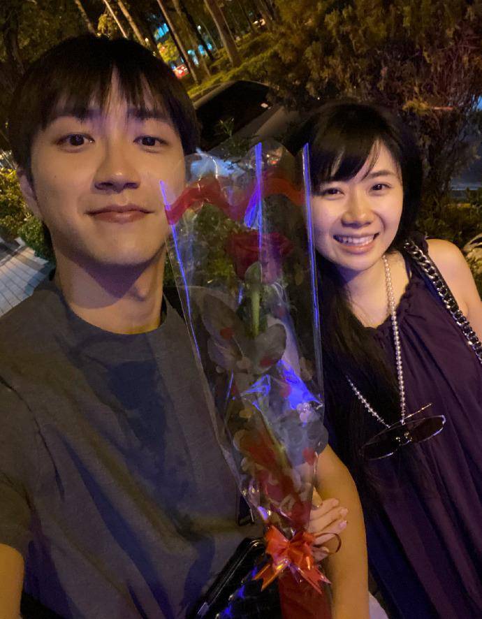 福原爱江宏杰庆祝结婚4周年纪念日爱酱晒她给老公拍的写真集