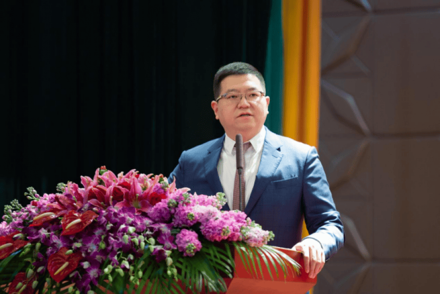 原创给空调厂打工30年靠光伏神奇爆发成宁波首富又1年缩水300亿