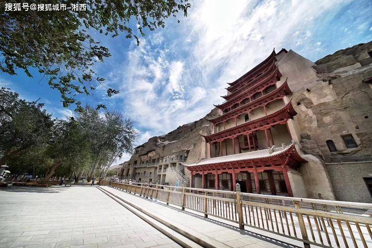 甘肃敦煌旅游全攻略包车拼车4日游5日游路线本地旅行社推荐