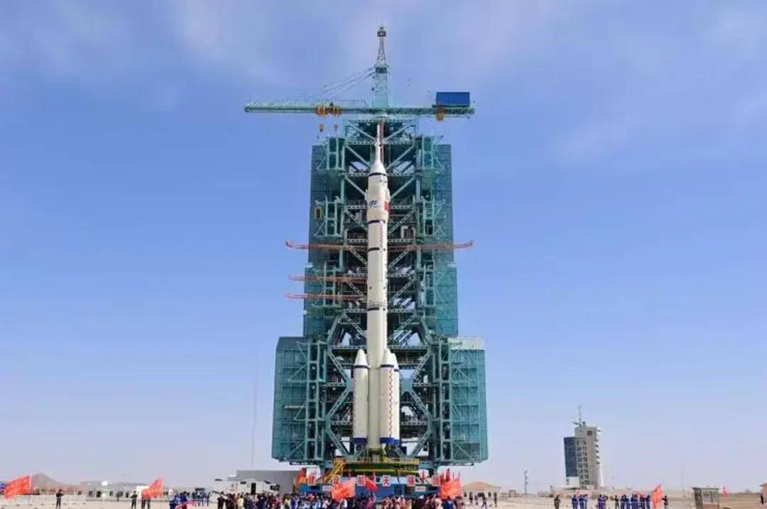 刘洋再次亮相_任务_我国_火箭