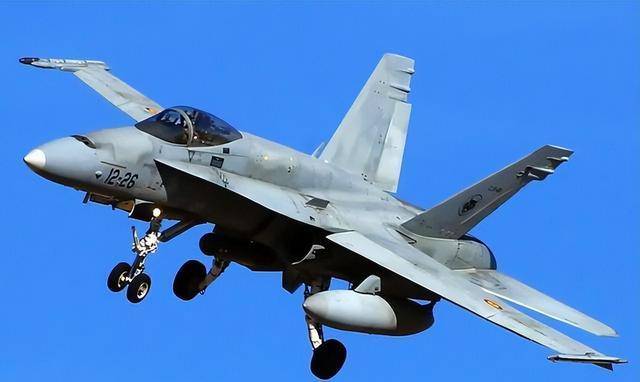 北约飞机擅闯南海领空警告无效后被我军击落当年发生了什么