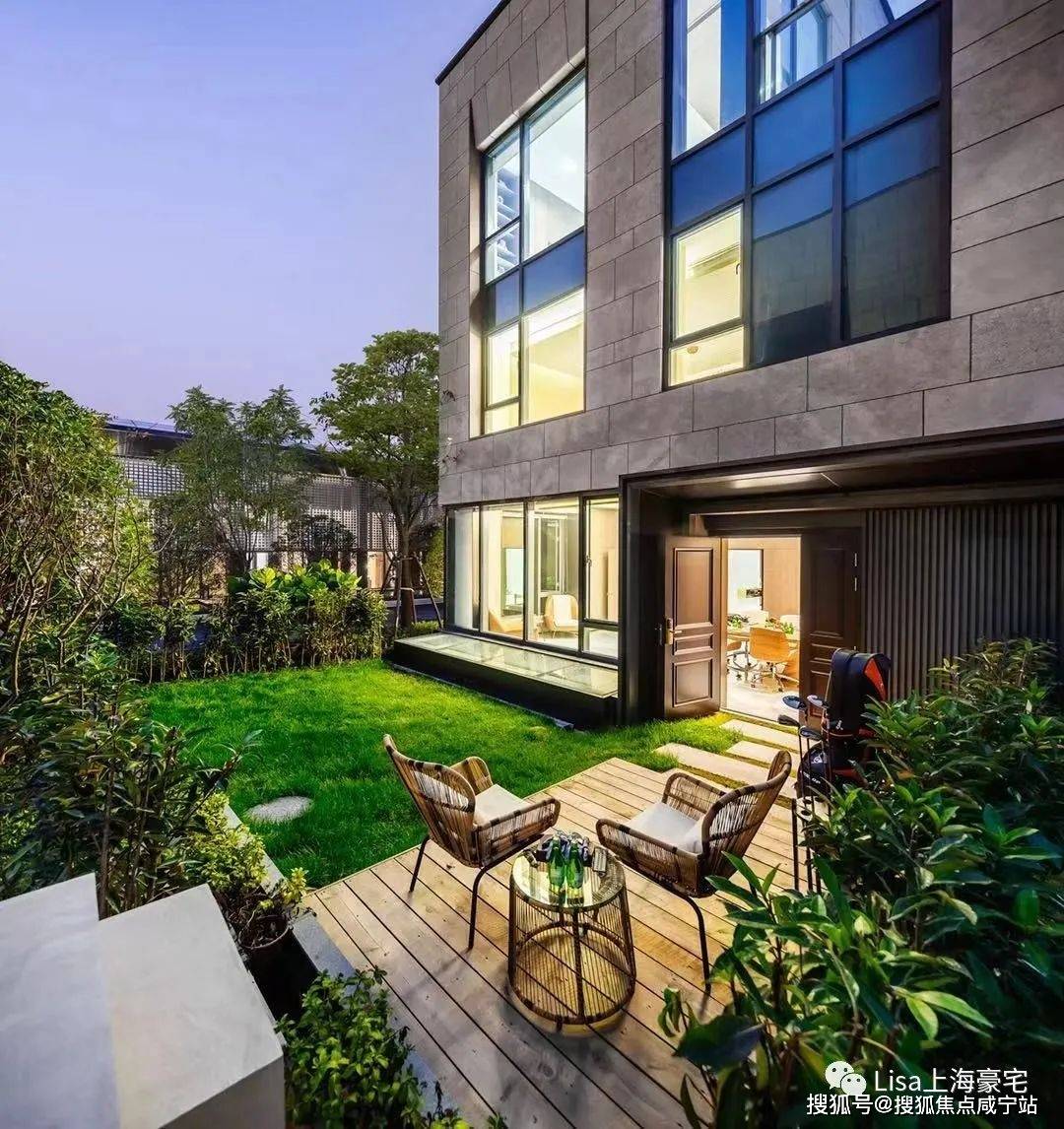 闵行地铁上盖【龙湖天钜商业别墅】闵行龙湖天钜,你的上海别墅梦想我