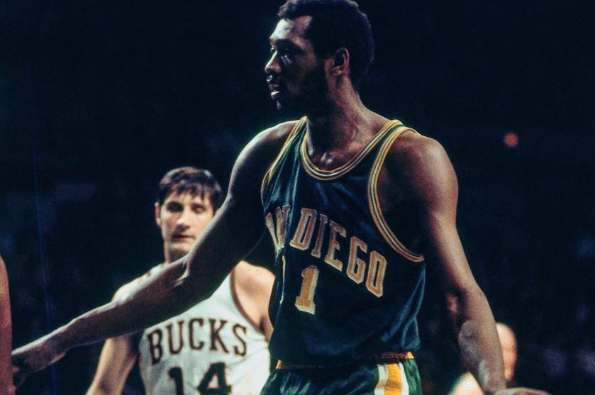 原创单赛季场均20分10个篮板和3次出场有多难历史