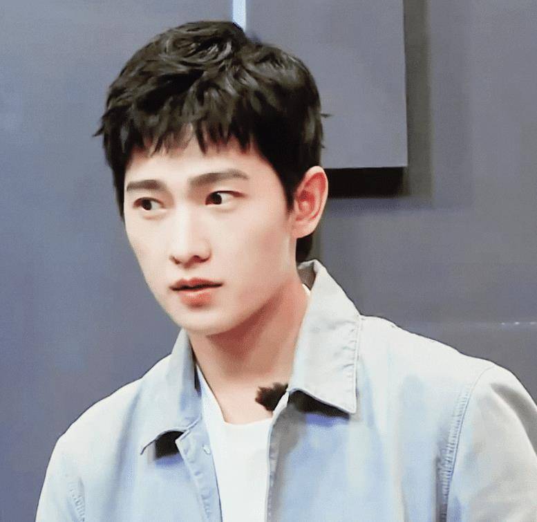 《你是我的荣耀》未播,杨洋路透照来袭,有"于途"那味了