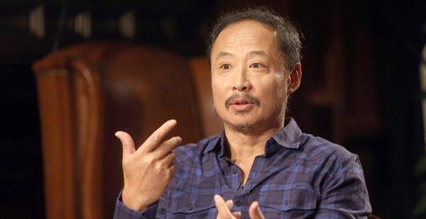 她因忙着拍戏,导致孩子意外流产,可二宝刚出生就收到刚发分手书_奚