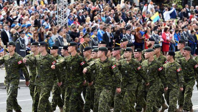 此国只有六万国防军,美俄却不敢招惹,美国还送钱帮其组建军队_加拿大