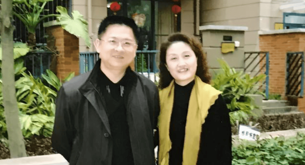 原创姚贝娜墓地近照曝光环境好远超一般公墓但冷冷清清很少人祭拜
