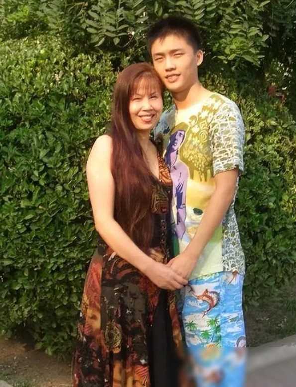 陈昆仑老婆图片