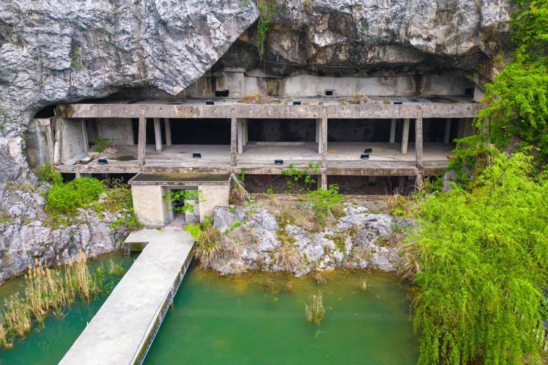 杭州小冰岛竟开始养鱼,水中长廊观景绝佳,靓男俊女纷纷过来打卡