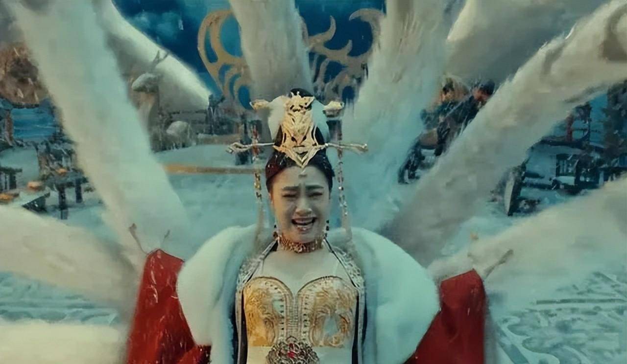 最后再说一下阿娇饰演的苏妲己,阿娇素有"清纯女神"的美誉,塑造的妲己