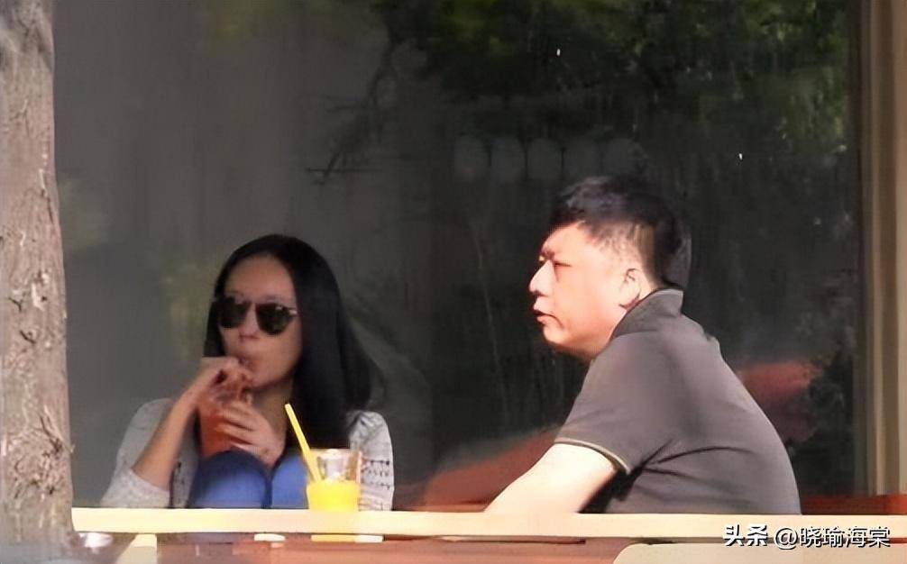 嫁55岁老公成背后资本,童瑶凭什么拿视后_童谣_张默_网友