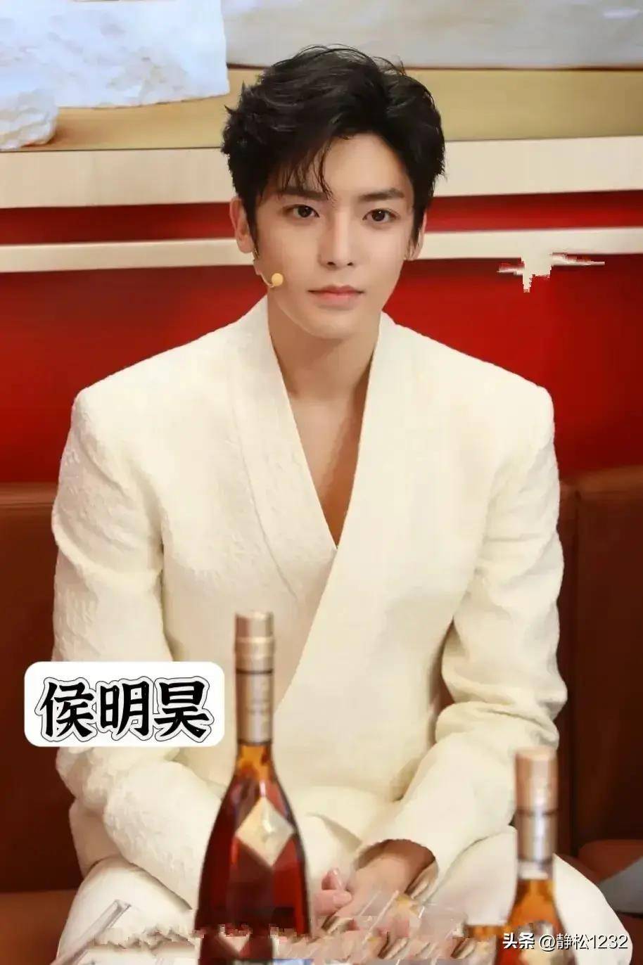 原创内娱真正的绝色美男任嘉伦23许凯12李现11酷盖第2