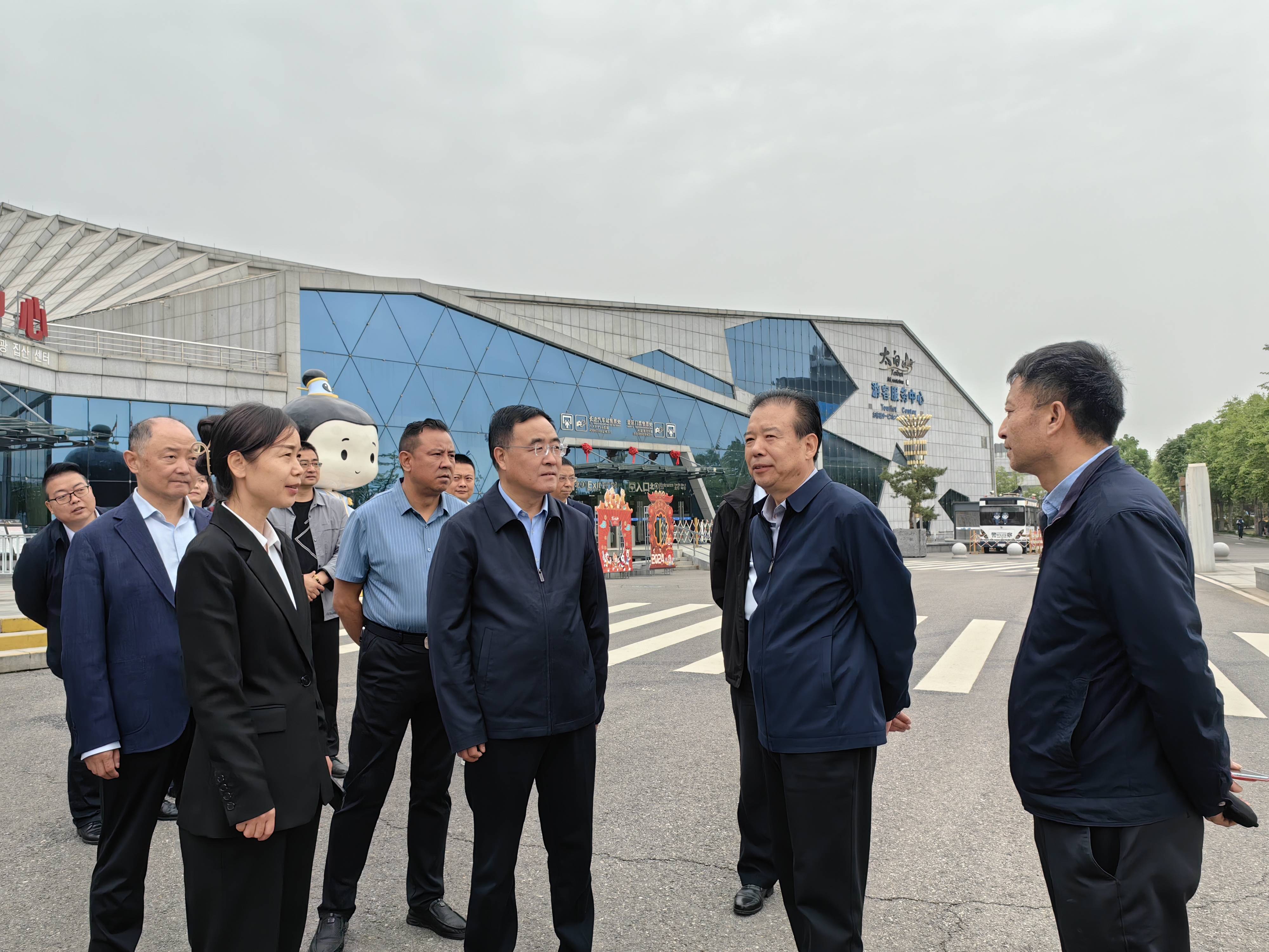 本次比赛由宝鸡市文化和旅游局,宝鸡市体育局,中共眉县县委,眉县人民