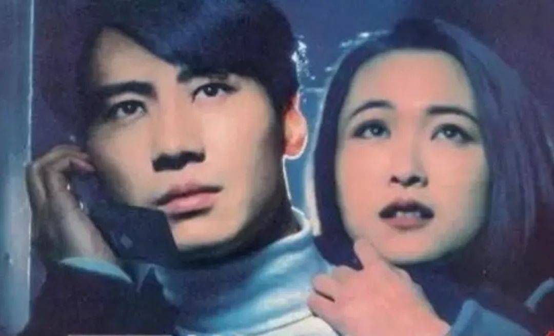 出道不久,童爱玲与黎明合作拍摄广告「天地线」之《天地情缘》,凭着