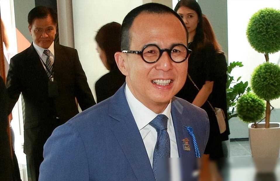 李泽楷:成长自商业奇才,始终拒绝将梁洛施视为庄月明的复制品_崔瑶琪_