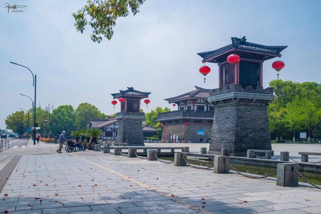 杭州富春江畔,有个网红公园主打三国文化,风光秀美还完全免费_东吴