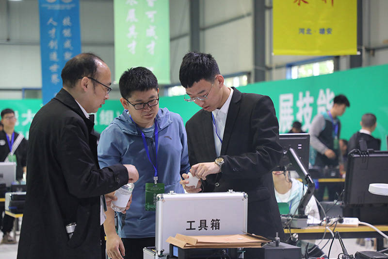 河北省职业院校技能大赛(中职组)"数字产品检测与维护"赛项在雄县举行
