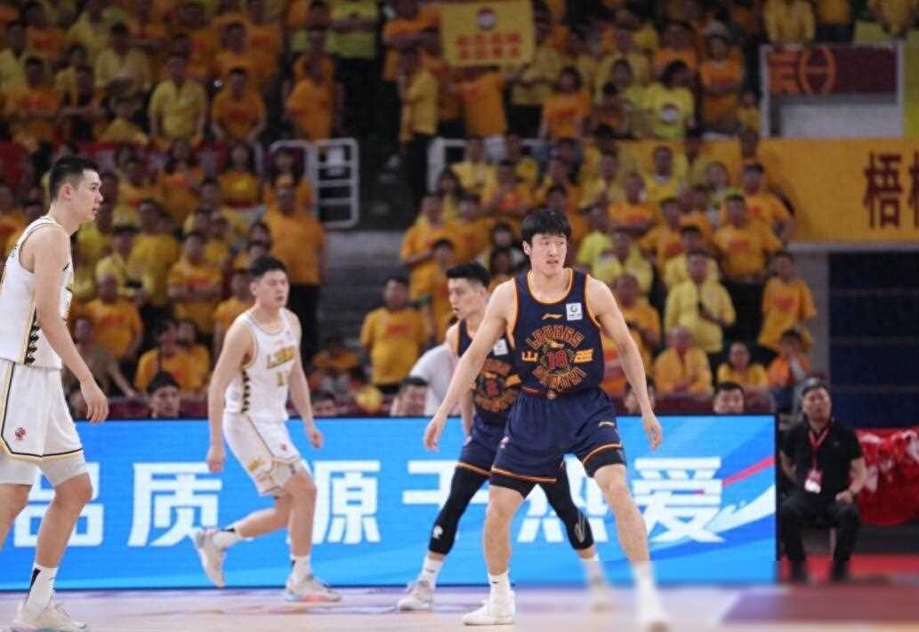 山西男篮击败广厦内幕曝光!王博看了沉默,李春江哭了