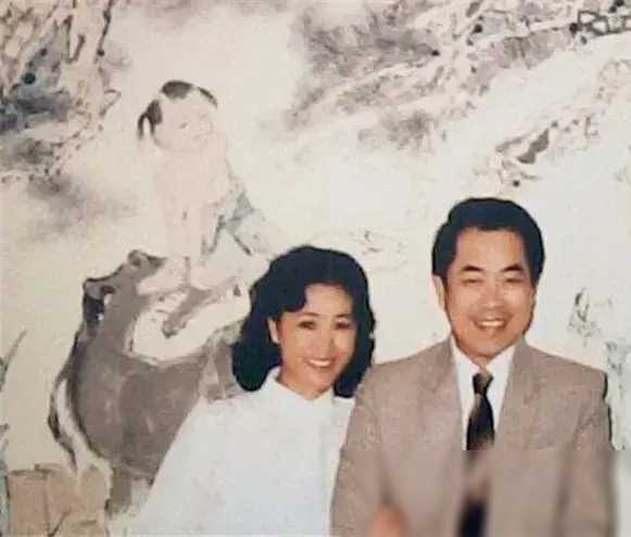 楠莉不简单,三娃幸福生活依然受范曾瞩目