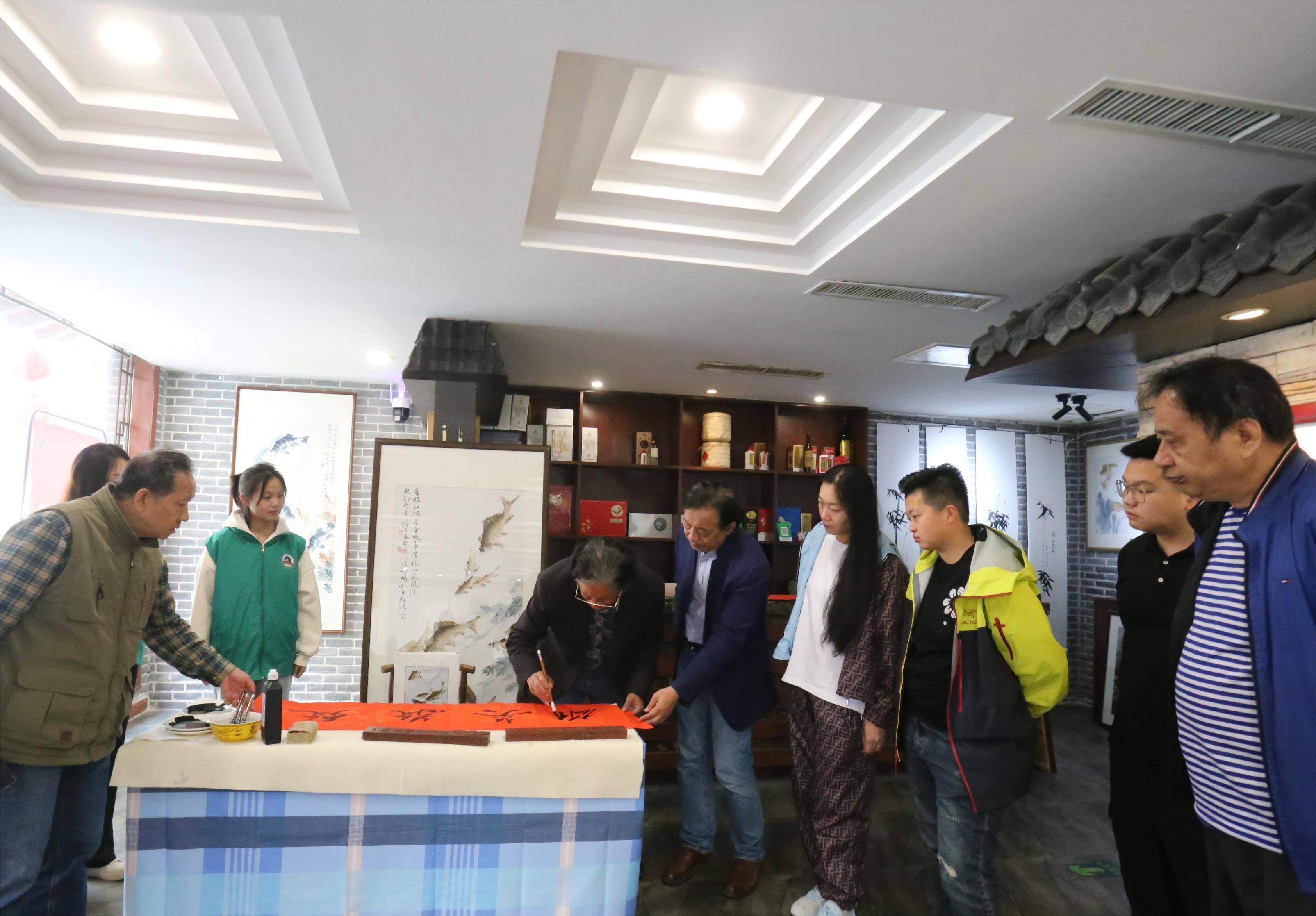 明湖画韵 情系老兵 摄影纪实