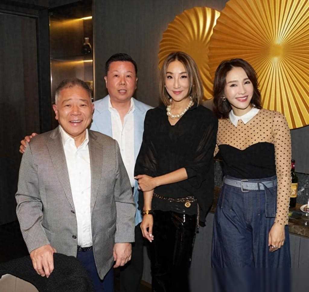 黎姿与大岁富豪老公马廷强为豪门贺寿,展现霸气大佬气场