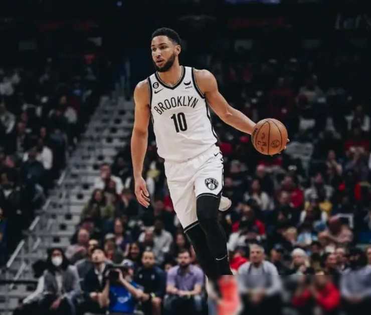 休赛期刻苦训练!本西蒙斯晒出训练照