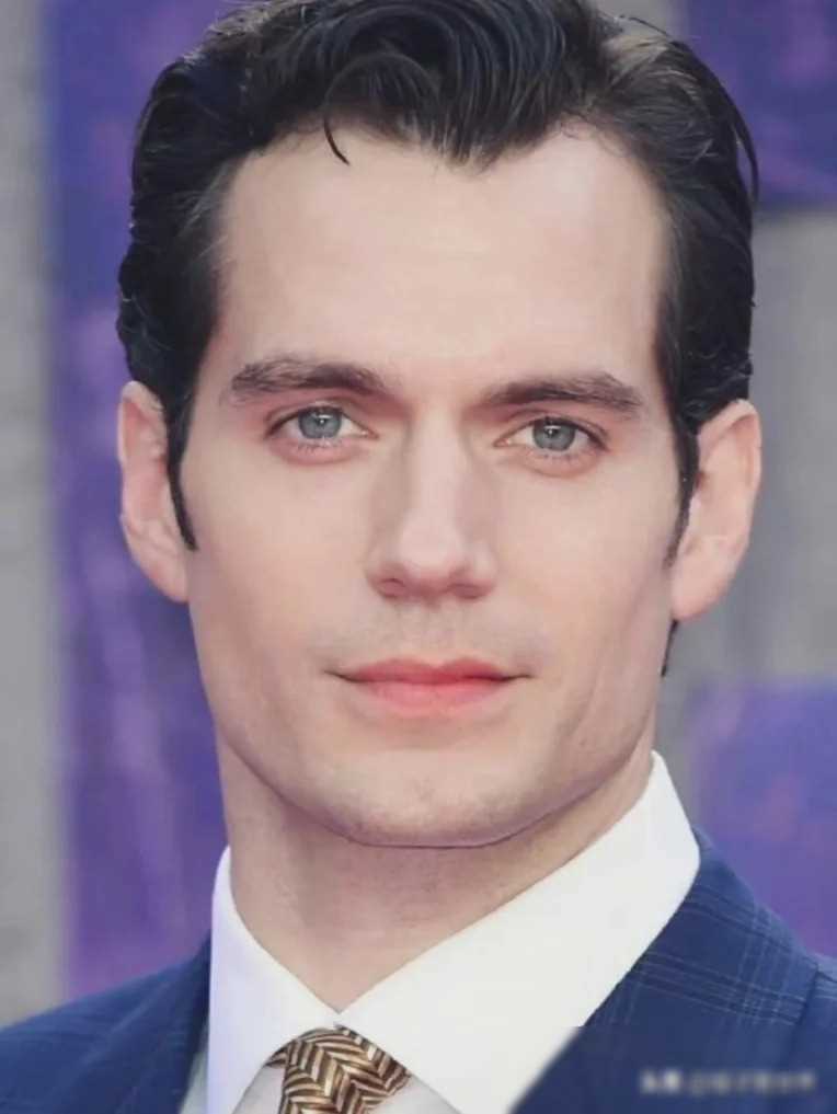 大超未婚当爸,娜塔莉豪门身份羡煞旁人_亨利·卡维尔_爱情_情侣