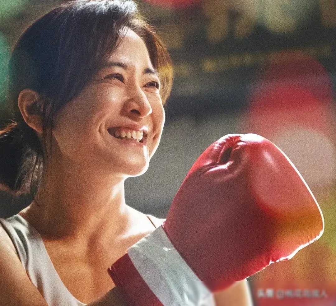 别再夸热辣滚烫,小心适得其反,贾玲的处境更尴尬