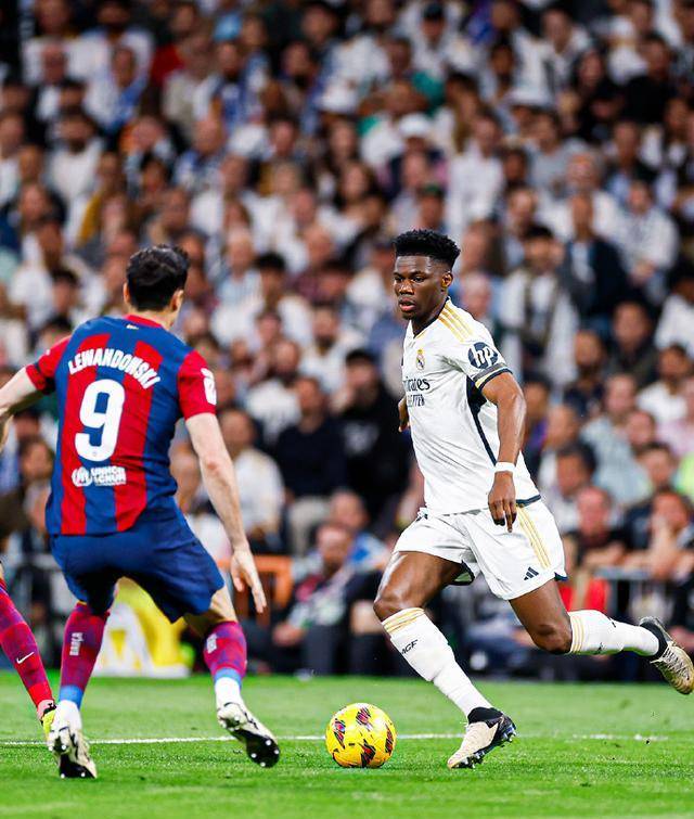 西班牙国家德比:巴萨惜败皇马,坎塞洛风评批评