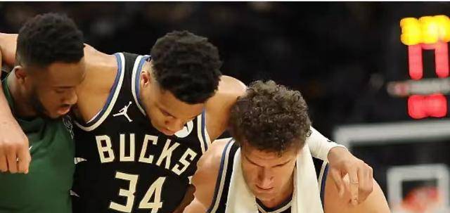 利拉德飙35分,米德尔顿救火,老里智胜,字母哥暂缓归队