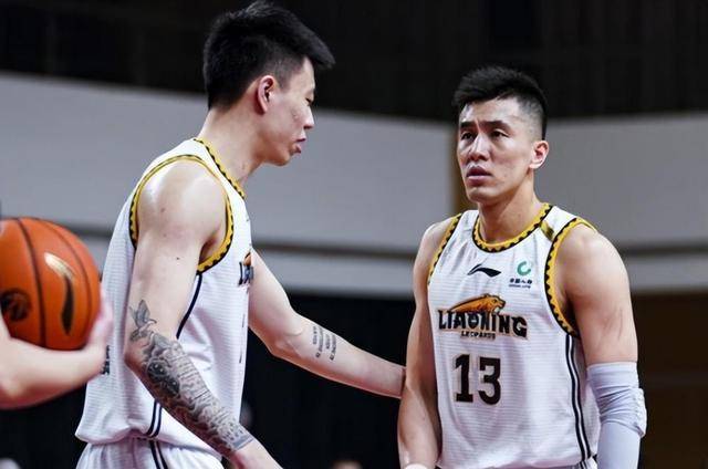 辽宁男篮球星郭艾伦善举受关注网友点赞支持