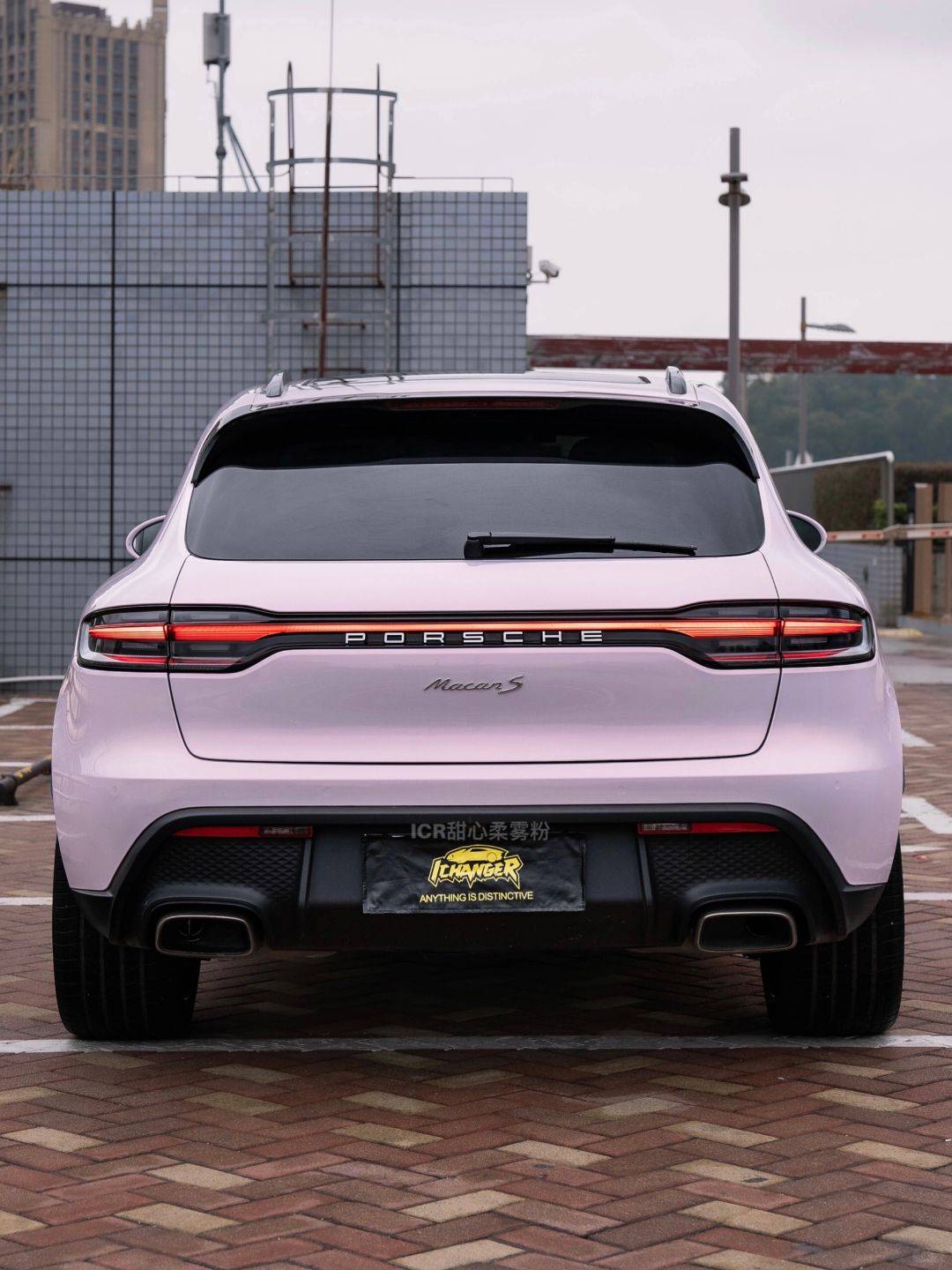 保时捷macan s-icr甜心柔雾粉改色膜,淡淡的渐变粉色